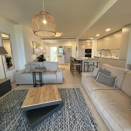 Apartment Impeccable 2-bed In Camarate Hills Estepona